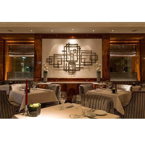Dining room lighting using Soraa BRILLIANT PAR30 Short Neck 25 degree 2700K LED lamps